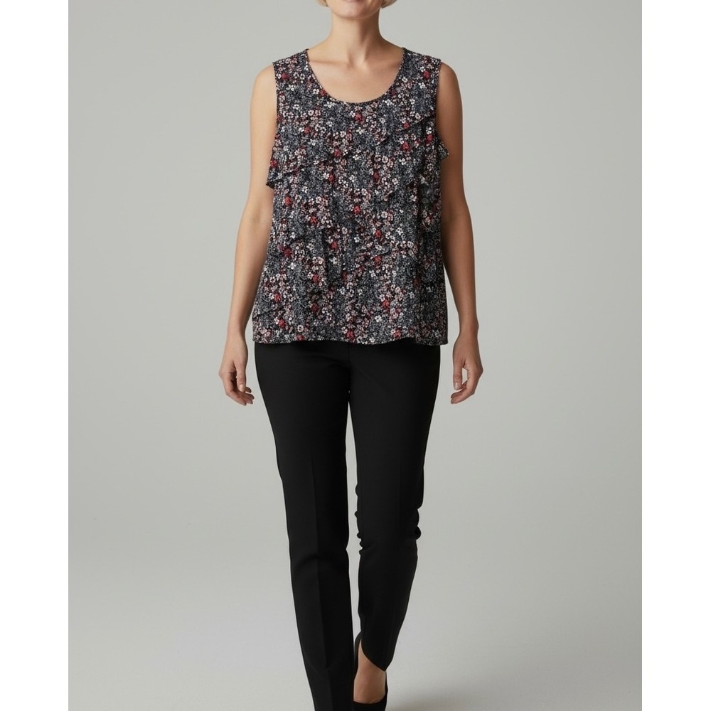Westport  woman 1X Floral Tiered Ruffle Sleeveless Blouse Navy Blue Red White